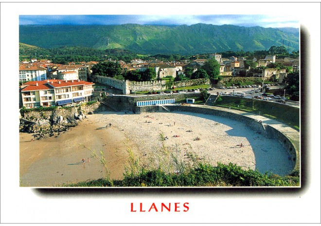 Postal de Llanes