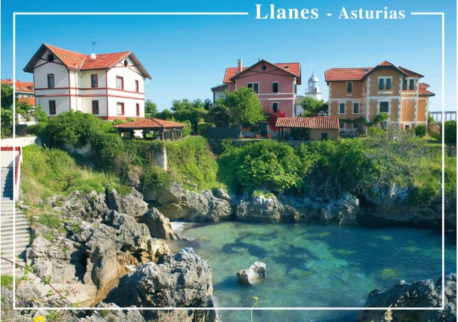 Postal de Llanes