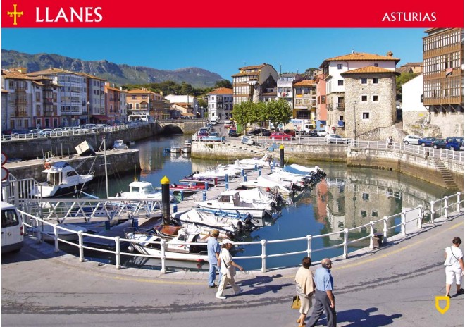Postal de Llanes