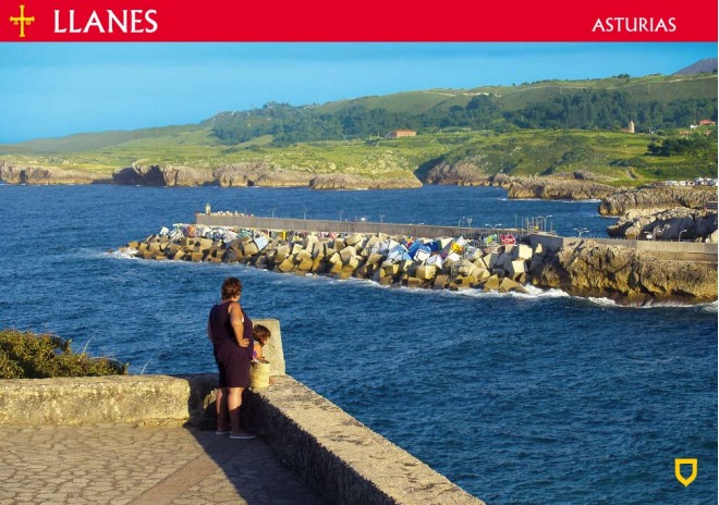 Postal de Llanes