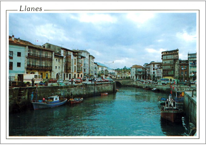 Postal de Llanes
