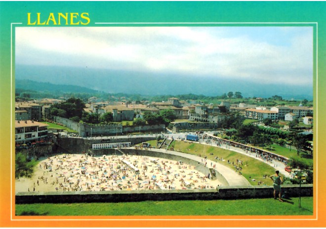 Postal de Llanes